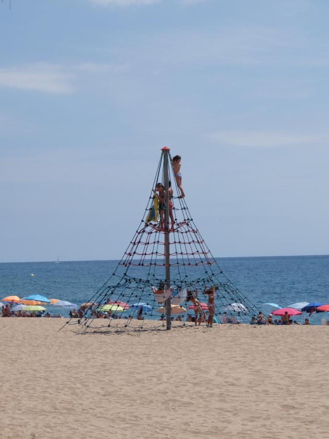 Asv Apartments Pineda de Mar Esterno foto